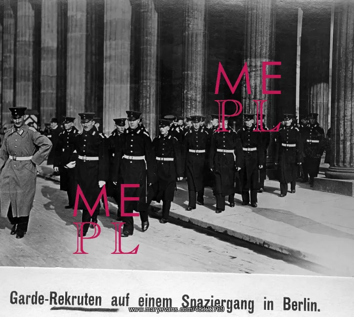 : Recruits of the Guards in Berlin, 1913 : Recruits of the Guards in Berlin, 1913