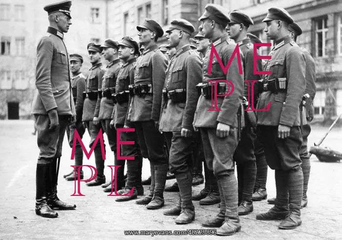 : Recruits of the Reichswehr, 1932 : Recruits of the Reichswehr, 1932