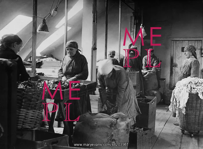 : Recycling old material, 1934 : Recycling old material, 1934