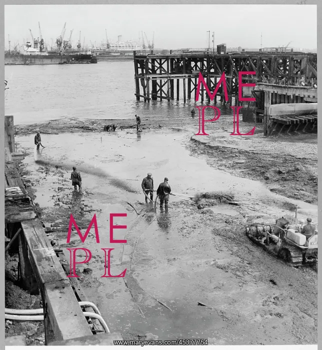 : Red Lion Wharf, Northfleet, Gravesend, Gravesham, Kent : Red Lion Wharf, Northfleet, Gravesend, Gravesham, Kent