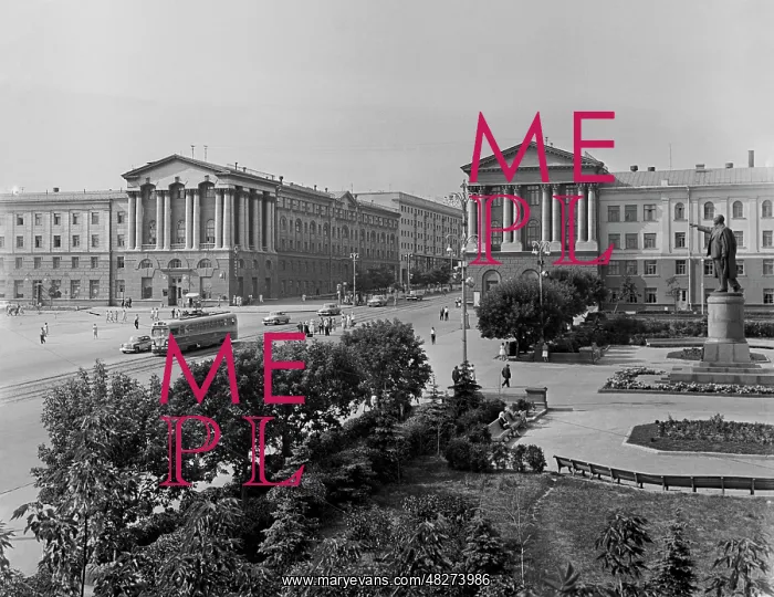 : Red Square in Kursk, 1963 : Red Square in Kursk, 1963