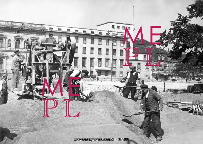 : Redesign of the Wilhelmplatz, 1936 : Redesign of the Wilhelmplatz, 1936