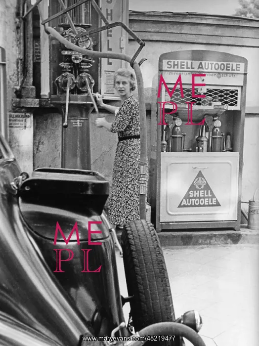 : Refueling, 1938 : Refueling, 1938