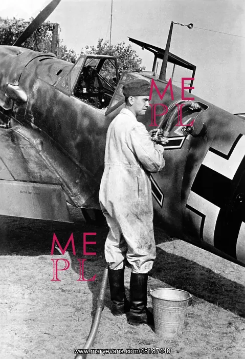 : Refueling of a German fighter aircraft, 1940 : Refueling of a German fighter aircraft, 1940