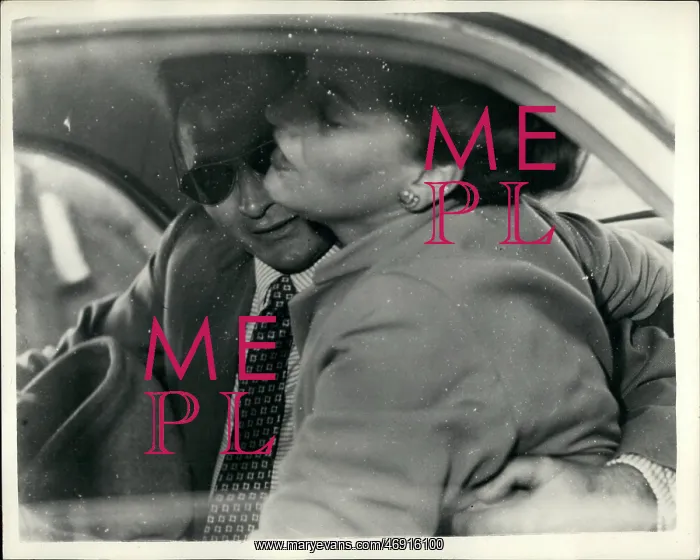  : Refugees. Nov. 11, 1956 - Hungarian Refugee Wife Re-United With Her Husband In Australia