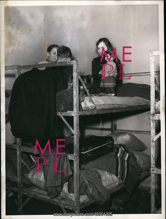 : Refugees. Mar. 27 The first refugees from the German Soviet-zone : Refugees. Mar. 27 The first refugees from the German Soviet-zone