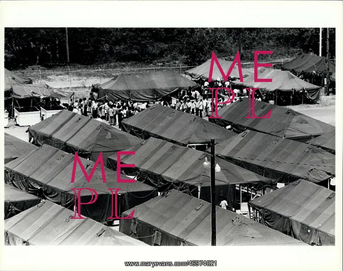 : Refugees. Tent City, Ft. Walton Beach fairgrounds / Eglin Air Force Base : Refugees. Tent City, Ft. Walton Beach fairgrounds / Eglin Air Force Base