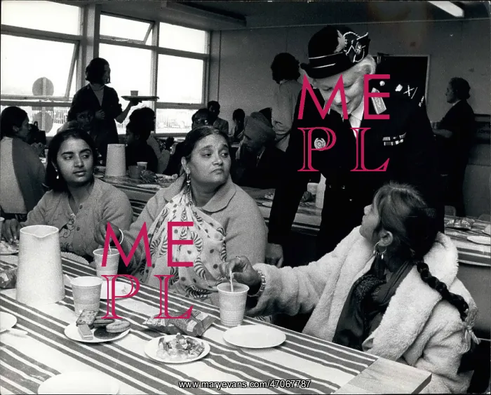 : Refugees. Oct. 10, 1972 - Giving A Helping Hand : Refugees. Oct. 10, 1972 - Giving A Helping Hand