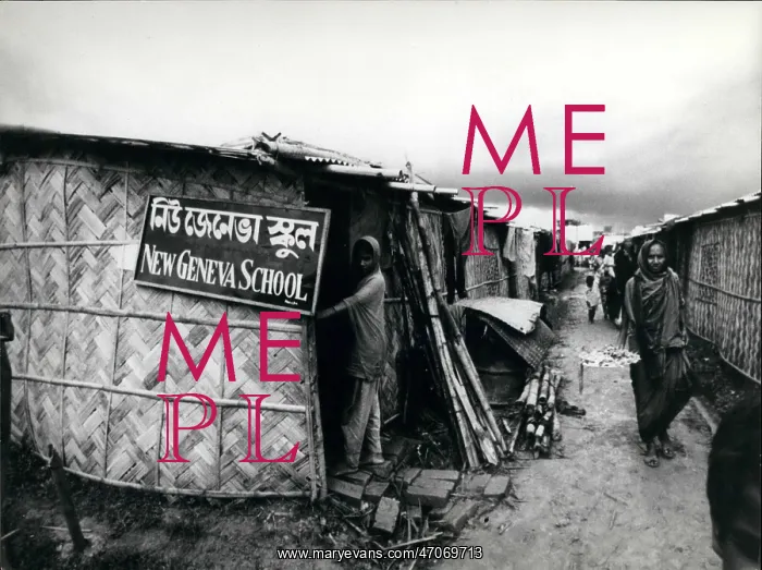 : Refugees. Nov. 11, 1972 - Medico International Helps Bihari Refugees : Refugees. Nov. 11, 1972 - Medico International Helps Bihari Refugees