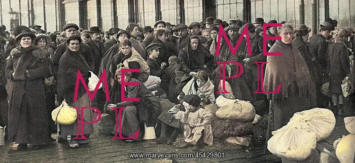 : Refugees at Ostend, Belgium, World War One : Refugees at Ostend, Belgium, World War One