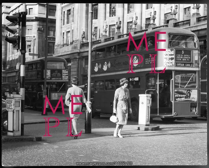 : REGENT STREET / 1960S : REGENT STREET / 1960S