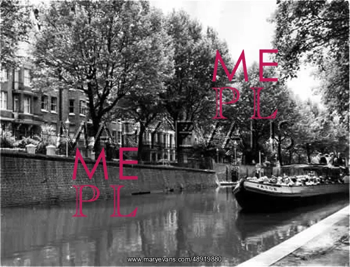 : REGENT'S CANAL : REGENT'S CANAL