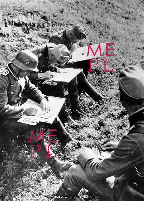 : Regiment command post of the Wehrmacht on the Eastern Front : Regiment command post of the Wehrmacht on the Eastern Front