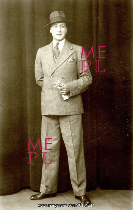 : Reginald Jecks, performer : Reginald Jecks, performer