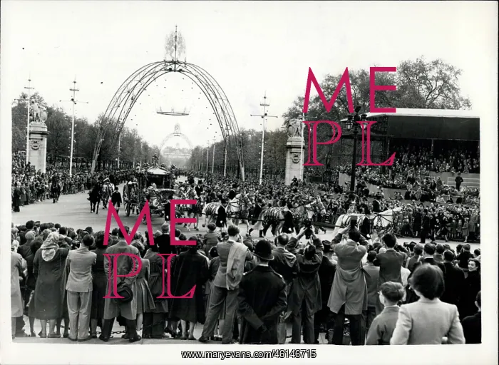: Rehearsal for Coronation procession, London : Rehearsal for Coronation procession, London
