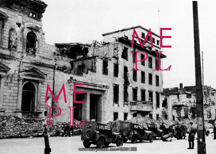 : Reich Chancellery in Berlin, 1945 : Reich Chancellery in Berlin, 1945