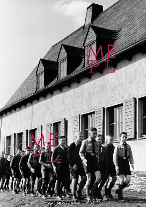 : Third Reich - German Youth : Third Reich - German Youth