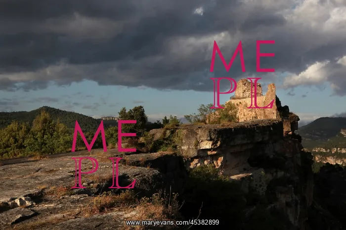 : Remains of the castle of the Wal Almira Alemoni : Remains of the castle of the Wal Almira Alemoni