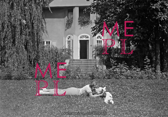 : Renate Mueller : Renate Mueller