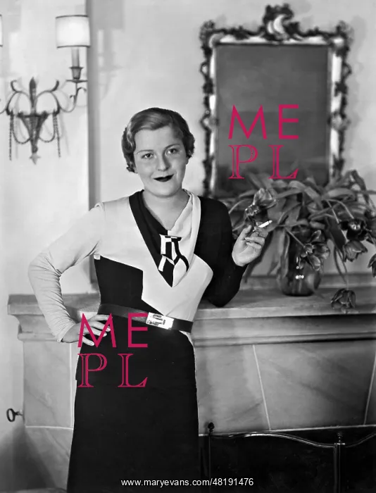 : Renate Mueller : Renate Mueller