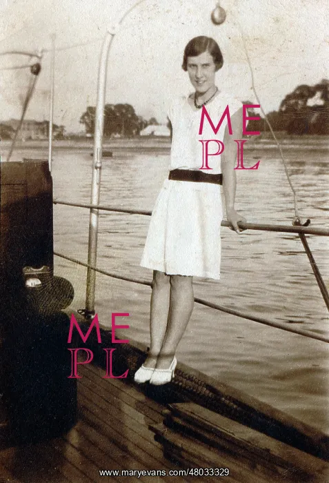  : Rene Fraser on board Goddess in 1928