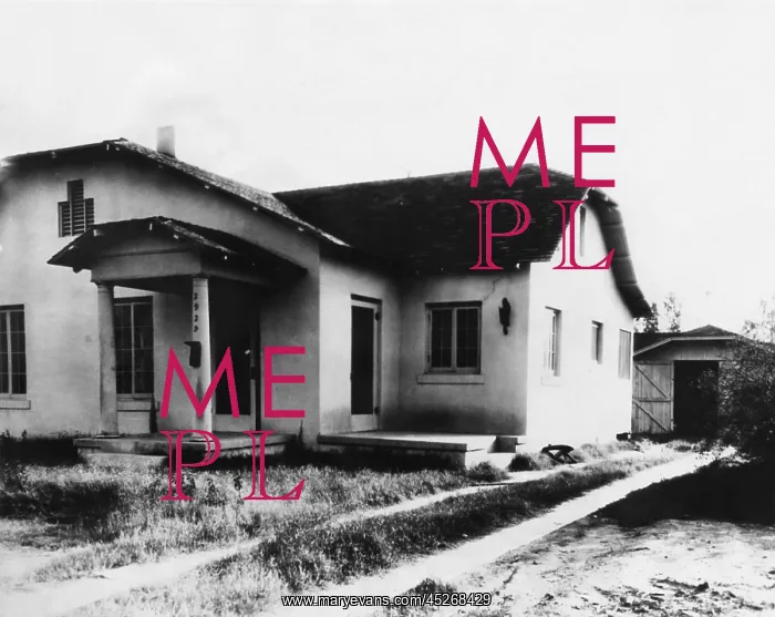 : Rented home where Hedwig Samuelson and Agnes LeRoi : Rented home where Hedwig Samuelson and Agnes LeRoi