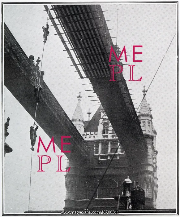 : Repainting of Tower Bridge 1928 : Repainting of Tower Bridge 1928