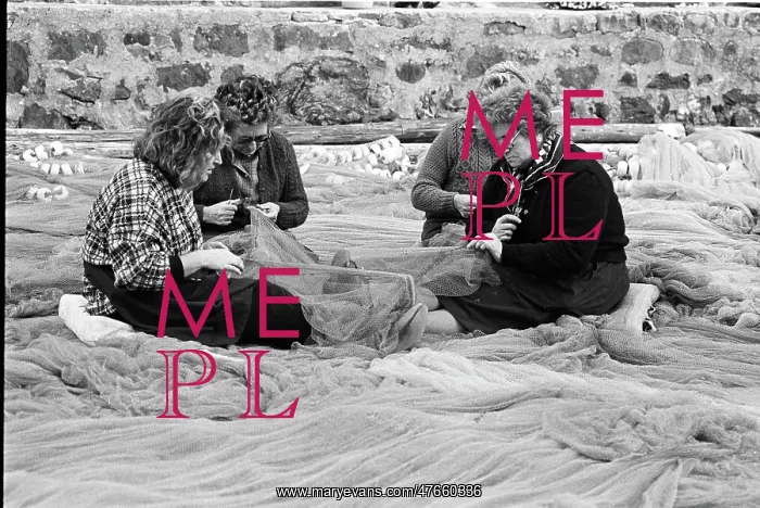 : Repairing nets, Bermeo, Spain - 2 : Repairing nets, Bermeo, Spain - 2