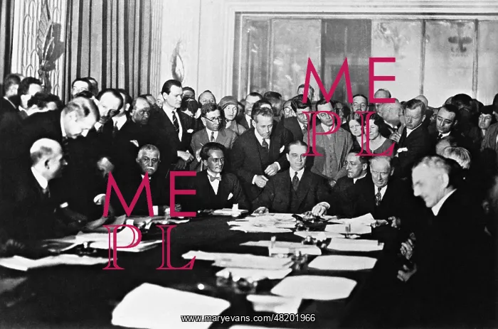 : Reparations Commission in Paris, 1929 : Reparations Commission in Paris, 1929