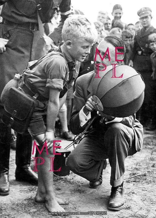 : Reporter interviews Hitler boy, 1934 : Reporter interviews Hitler boy, 1934