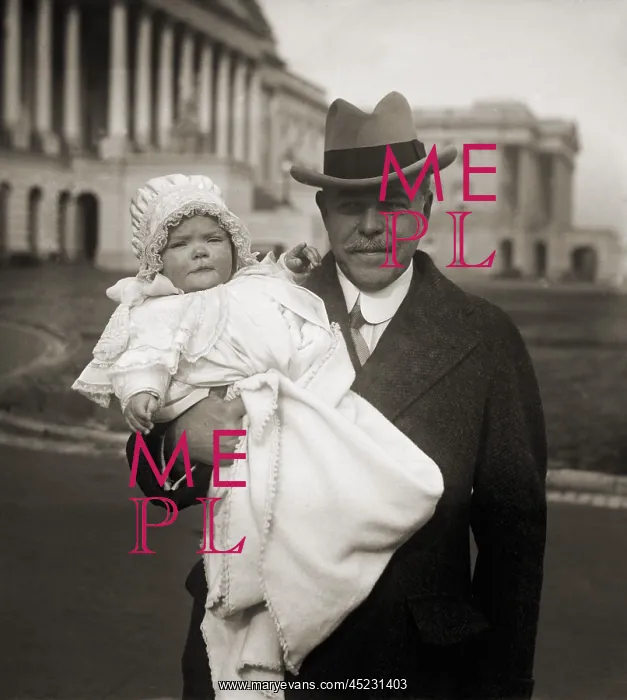  : Representative Nicholas Longworth, husband ?