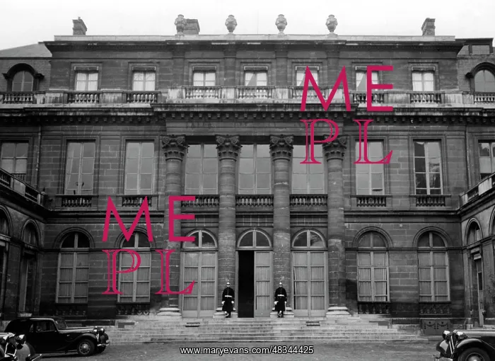 : Representative office of the Vichy regime in Paris, 1940 : Representative office of the Vichy regime in Paris, 1940