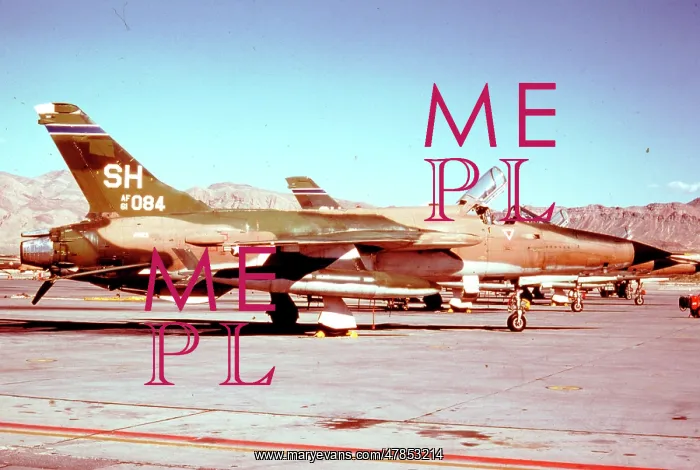 : Republic F-105D Thunderchief 61-084 : Republic F-105D Thunderchief 61-084