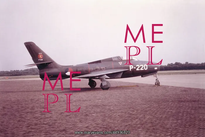 : Republic F-84 Thunderstreak : Republic F-84 Thunderstreak
