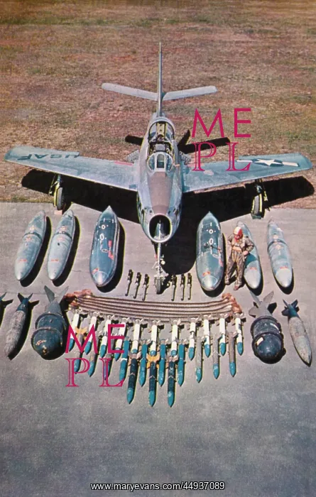 : Republic F-84 Thunderstreak : Republic F-84 Thunderstreak