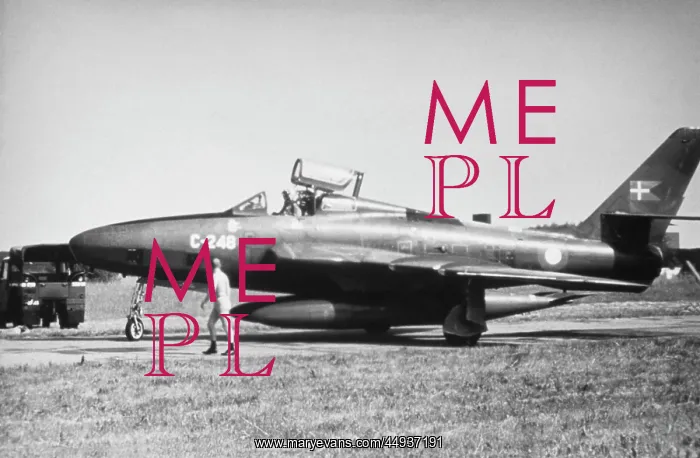 : Republic F-84 Thunderstreak : Republic F-84 Thunderstreak
