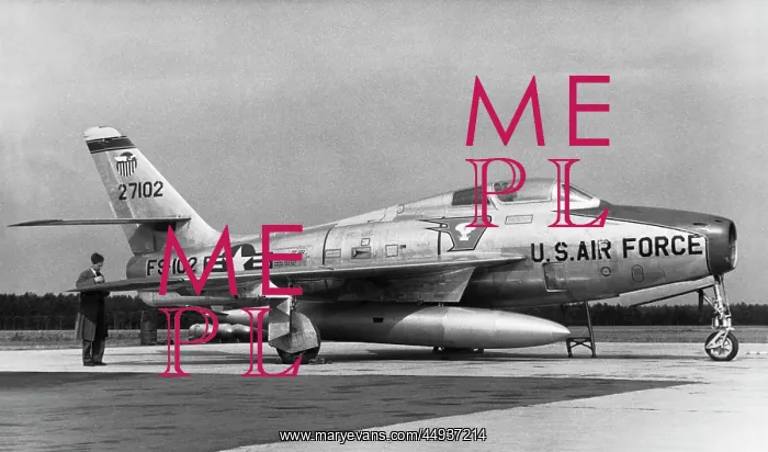 : Republic F-84 Thunderstreak : Republic F-84 Thunderstreak