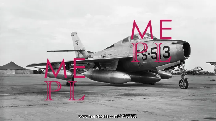 : Republic F-84 Thunderstreak : Republic F-84 Thunderstreak
