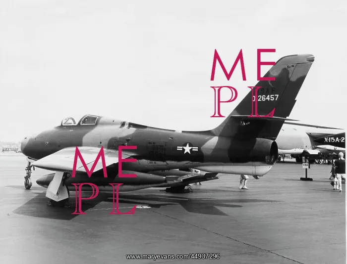 : Republic F-84 Thunderstreak : Republic F-84 Thunderstreak