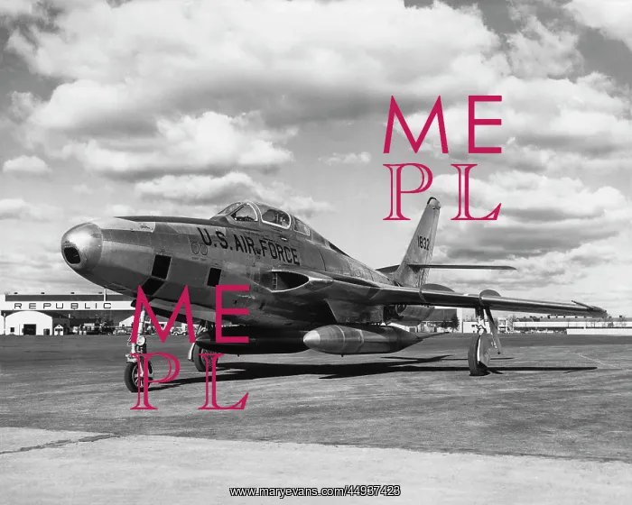 : Republic F-84 Thunderstreak : Republic F-84 Thunderstreak
