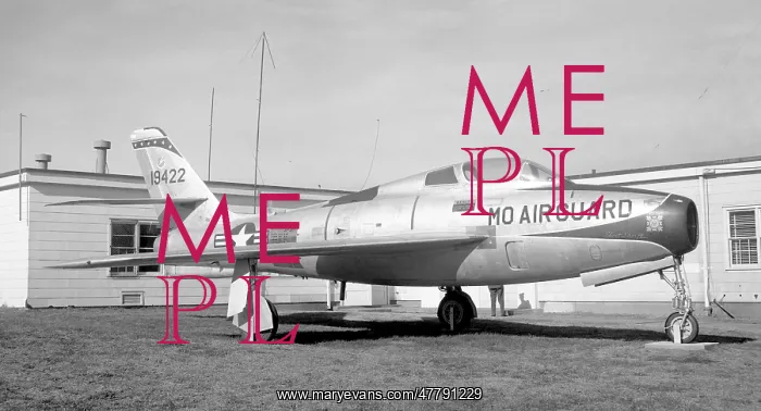 : Republic F-84F Thunderstreak : Republic F-84F Thunderstreak
