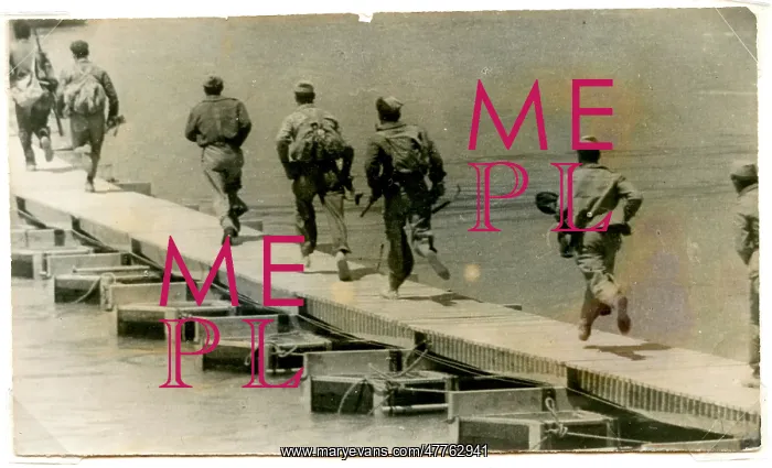 : Republican Army Crossing the Ebro : Republican Army Crossing the Ebro