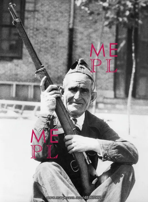 : Republican fighter in Madrid, 1936 : Republican fighter in Madrid, 1936