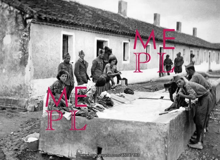 : Republican fighters during the Battle of Talavera : Republican fighters during the Battle of Talavera