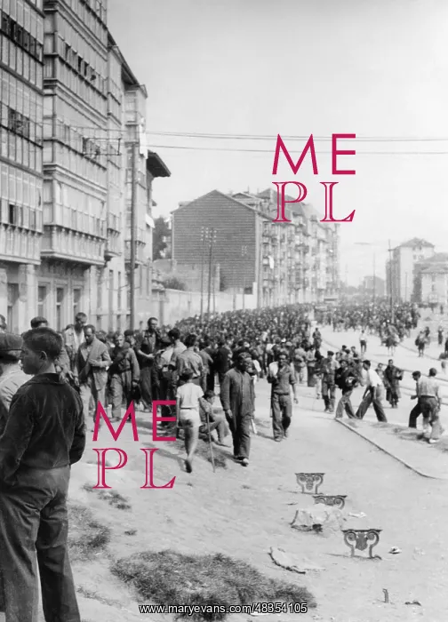: Republican prisoners in Santander, 1937 : Republican prisoners in Santander, 1937
