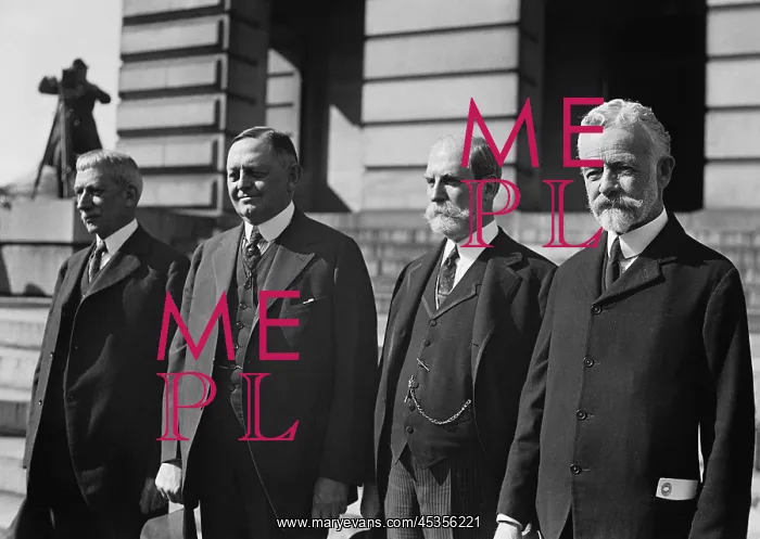 : Republican statesmen, ca. 1921-23. Powerful Republican : Republican statesmen, ca. 1921-23. Powerful Republican