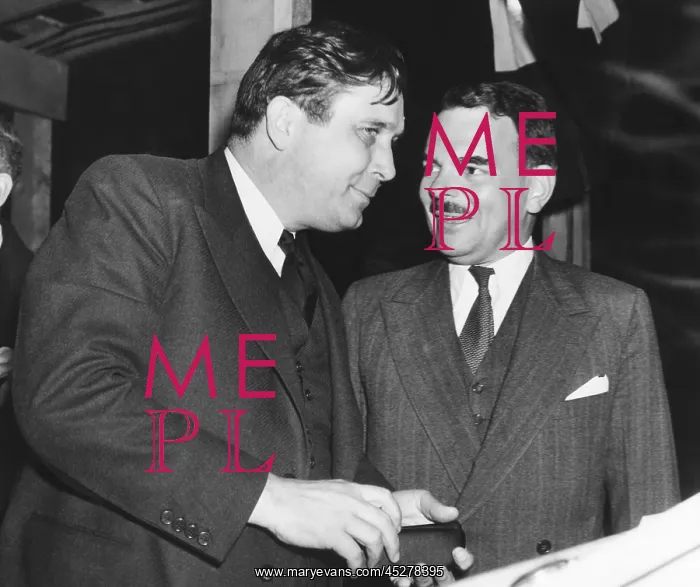 : Republicans Wendell Willkie (left) with Thomas : Republicans Wendell Willkie (left) with Thomas