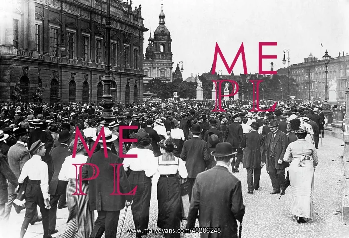 : Reservists in Berlin, 1914 : Reservists in Berlin, 1914
