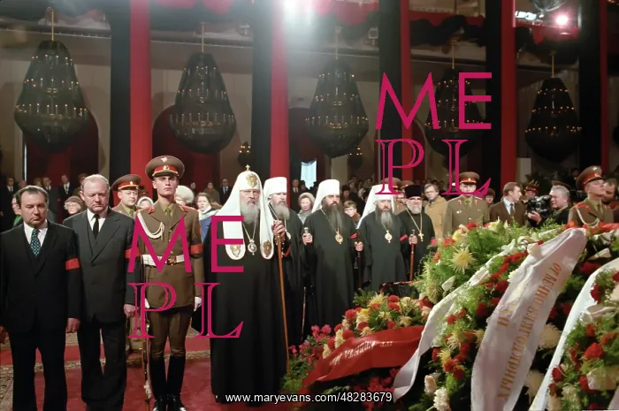 : Last respects for Leonid Brezhnev, 1982 : Last respects for Leonid Brezhnev, 1982