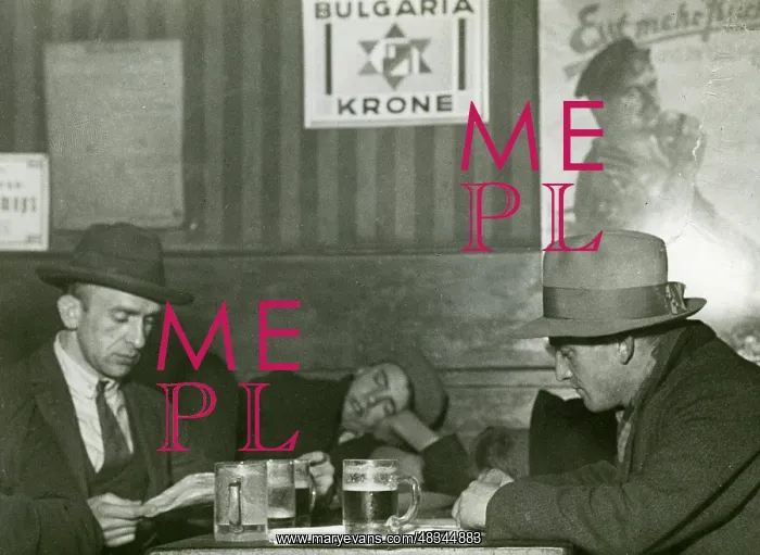 : Restaurant at the time of the world economic crisis, 1929 : Restaurant at the time of the world economic crisis, 1929